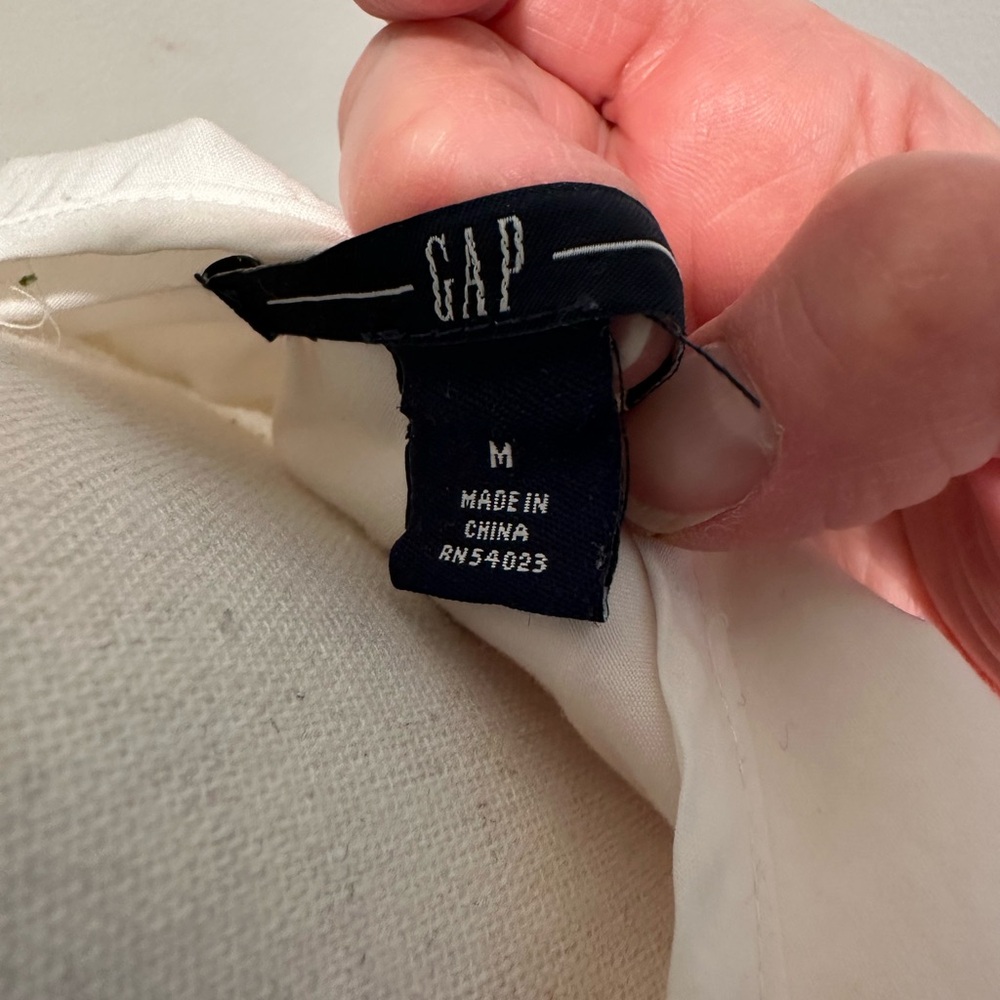 GAP White Ruffled Blouse - Picture 5 of 5